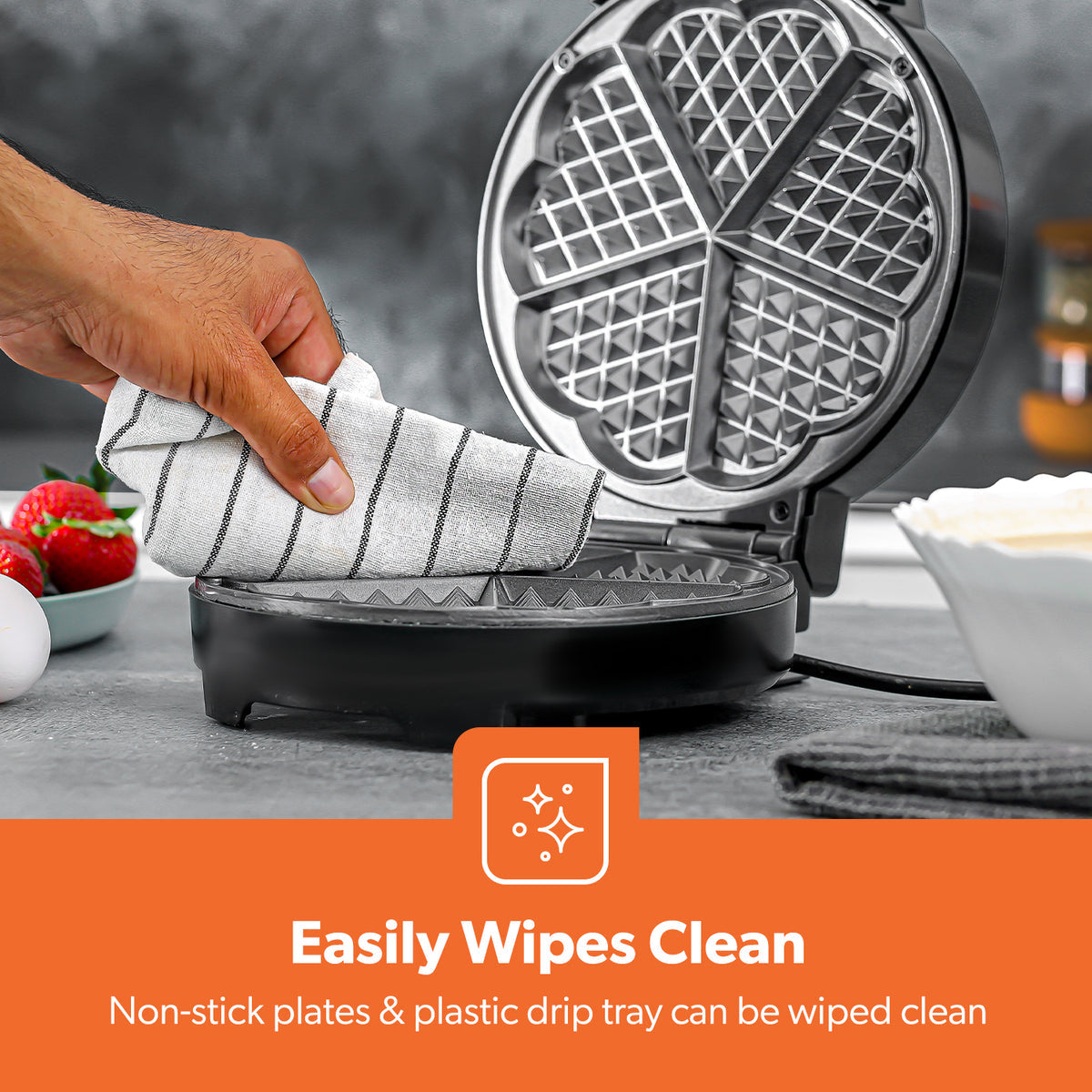 5-SLICE HEART SHAPED NON-STICK BELGIAN WAFFLE MAKER